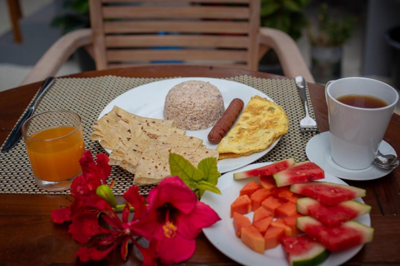 Hotel Finolhu Dhigurah Dhigurah  Zewnętrze zdjęcie